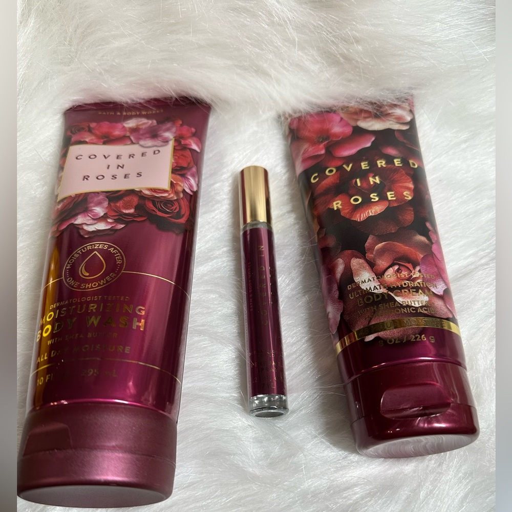 Bath & Body Works Covered in Roses Collection - Picture 3 of 7